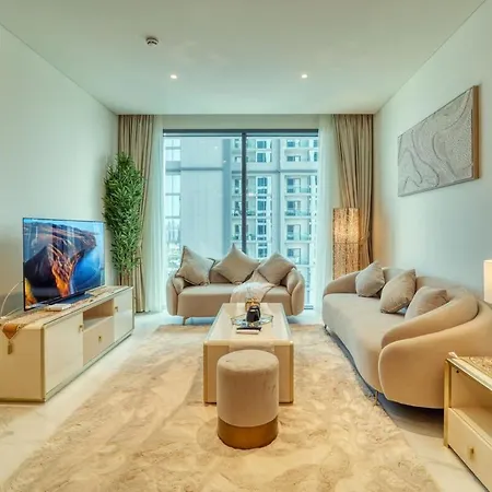 شقة Modern 1Br Retreat Creek Vistas دبي المظهر الخارجي الصورة