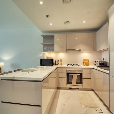 شقة Modern 1Br Retreat Creek Vistas دبي المظهر الخارجي الصورة
