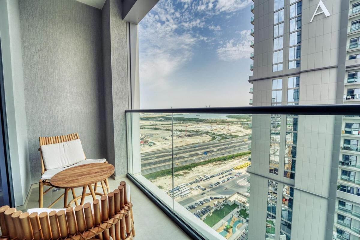 Modern 1br Retreat Creek Vistas دبي