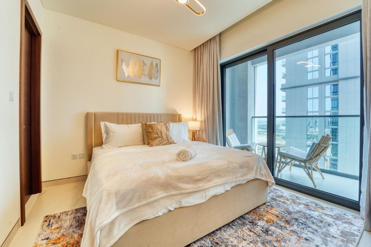 Modern 1br Retreat Creek Vistas دبي