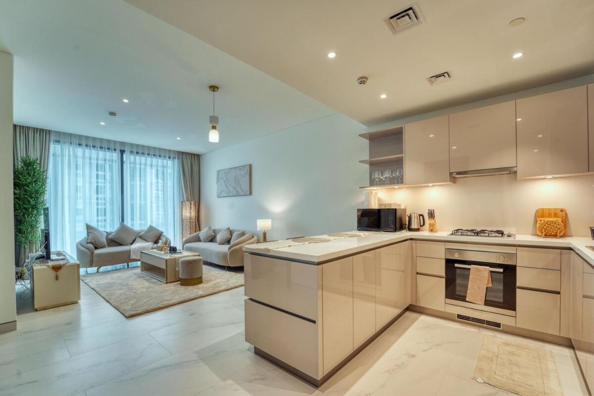 Modern 1br Retreat Creek Vistas شقة