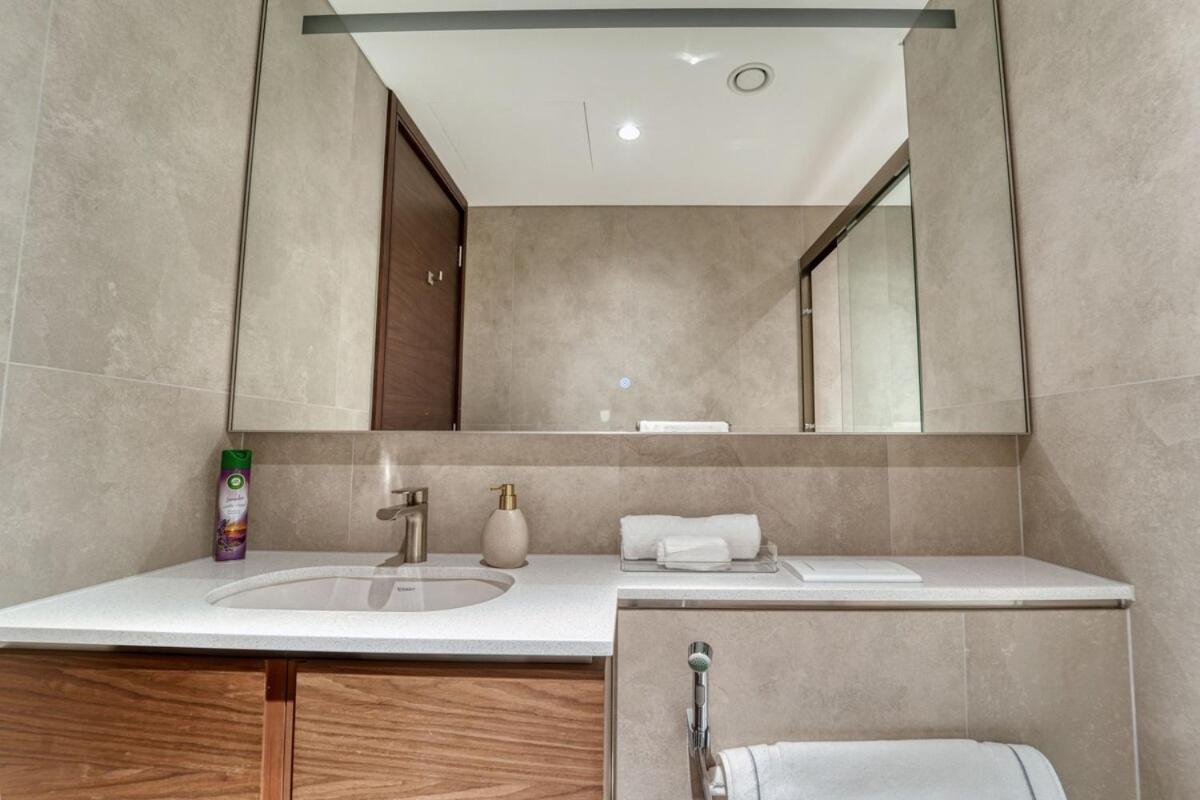 Modern 1br Retreat Creek Vistas دبي